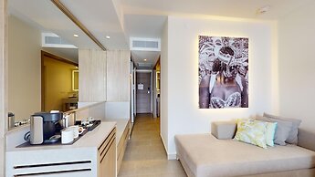 Royalton CHIC Antigua, An Autograph Collection All-Inclusive Resort – 