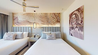 Royalton CHIC Antigua, An Autograph Collection All-Inclusive Resort – 