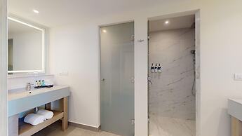 Royalton CHIC Antigua, An Autograph Collection All-Inclusive Resort – 