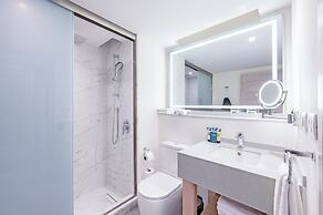 Royalton CHIC Antigua, An Autograph Collection All-Inclusive Resort – 