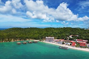 Royalton CHIC Antigua, An Autograph Collection All-Inclusive Resort – 