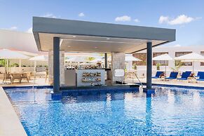 Royalton CHIC Antigua, An Autograph Collection All-Inclusive Resort – 