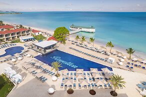 Royalton CHIC Antigua, An Autograph Collection All-Inclusive Resort – 