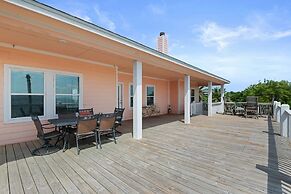 The Peach Pelican 3 Bedroom Home by RedAwning