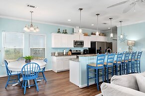 The Peach Pelican 3 Bedroom Home by RedAwning