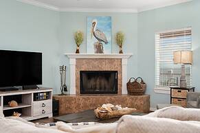 The Peach Pelican 3 Bedroom Home by RedAwning