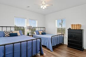 The Peach Pelican 3 Bedroom Home by RedAwning