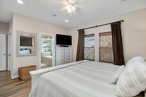 The Peach Pelican 3 Bedroom Home by RedAwning