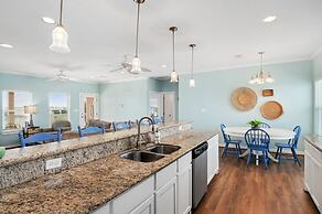 The Peach Pelican 3 Bedroom Home by RedAwning