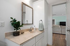 The Peach Pelican 3 Bedroom Home by RedAwning