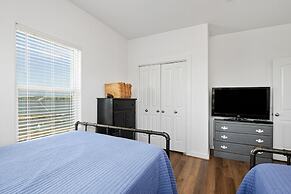 The Peach Pelican 3 Bedroom Home by RedAwning