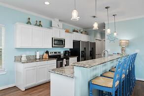 The Peach Pelican 3 Bedroom Home by RedAwning