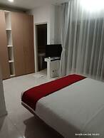 Poppies Senggigi Hostel