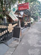 Poppies Senggigi Hostel