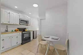 Cozy&Chic Apartments Near Downtown