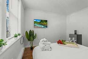 Cozy&Chic Apartments Near Downtown