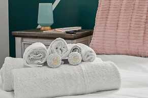 Cozy&Chic Apartments Near Downtown