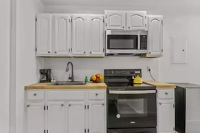 Cozy&Chic Apartments Near Downtown