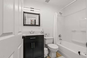 Cozy&Chic Apartments Near Downtown