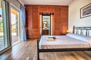 Villa Glan Y Mor in Agios Nikolaos