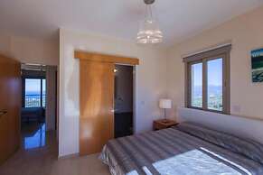 Villa Panorama Tria in Drouseia