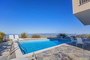 Villa Panorama Tria in Drouseia
