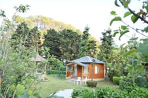 Foxoso Misty Oaks Resort