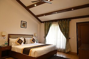 Foxoso Misty Oaks Resort