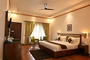 Foxoso Misty Oaks Resort