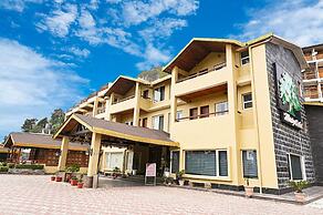 Foxoso Misty Oaks Resort