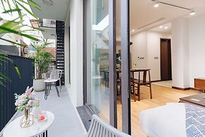 Cara Rustic Apartment