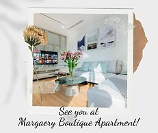 Cara Rustic Apartment