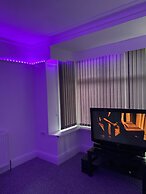 Sapphire Suites, Stunning 2-bed House in Bradford