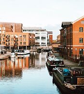 Captivating 2-bed Skyview Apartment in Leeds