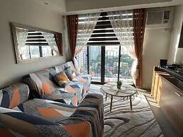 Remarkable 2-bedroom Condo Unit in Quezon City