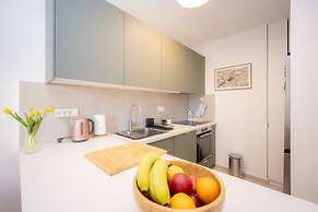 Billie Holiday apartment with balcony