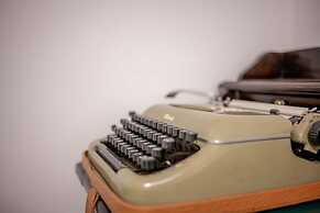 Billie Holiday apartment with balcony