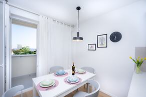 Billie Holiday apartment with balcony