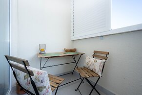 Billie Holiday apartment with balcony