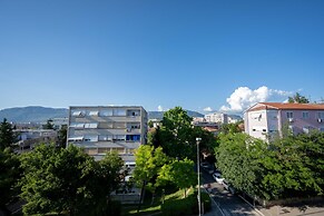 Billie Holiday apartment with balcony