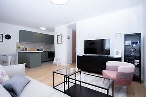 Billie Holiday apartment with balcony