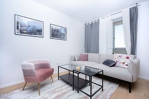 Billie Holiday apartment with balcony