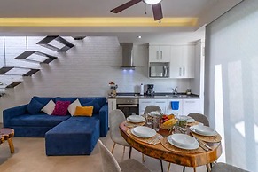 Akuti by Sandy Powerful