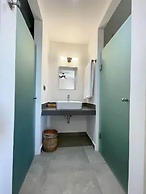 Akuti by Sandy Powerful