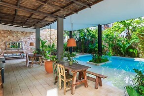 Marquez II Manor Tulum By Sandy Powerful