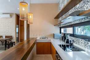 Marquez II Manor Tulum By Sandy Powerful