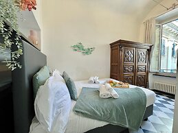 Happy Family Apartments Cathedral