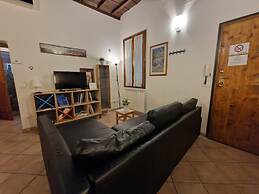 Mezzo 8 in Firenze With 2 Bedrooms and 1 Bathrooms