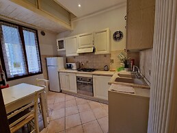 Mezzo 8 in Firenze With 2 Bedrooms and 1 Bathrooms