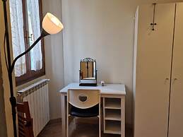 Mezzo 8 in Firenze With 2 Bedrooms and 1 Bathrooms